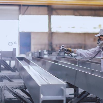 Metal og industri lakering hos lakgruppen