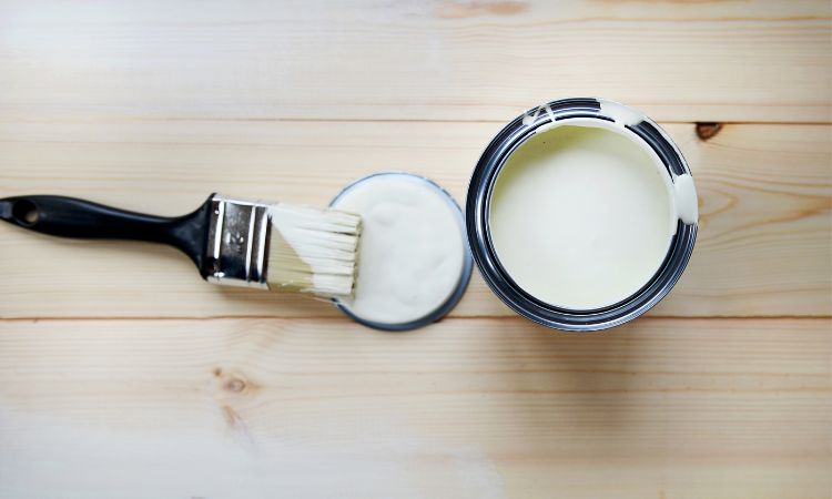 Opbevaring af maling og autolak