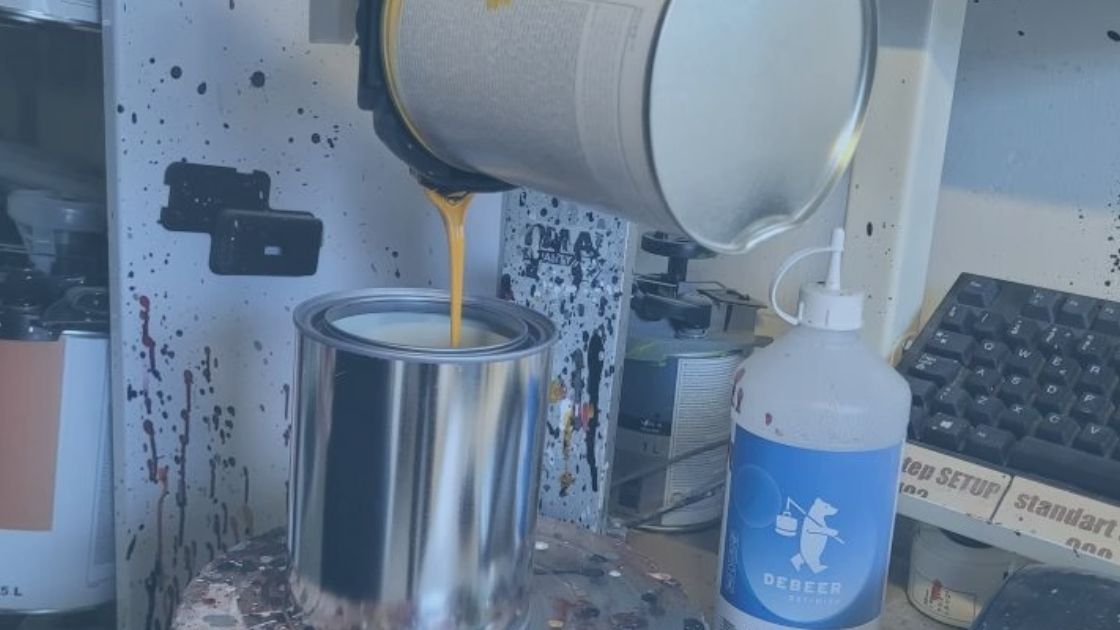 Bestil autolak og spraymaling efter farvekode